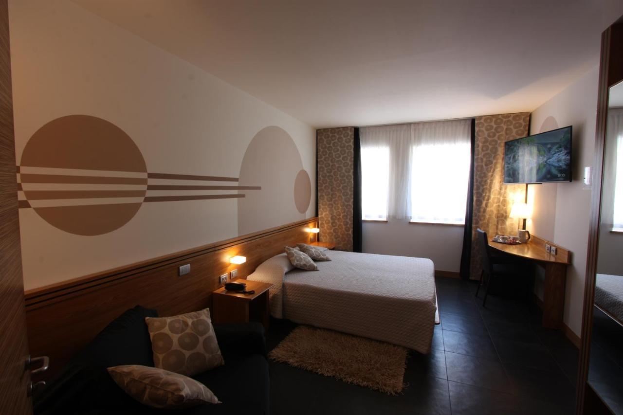 Hotel Europa Belluno Exterior photo