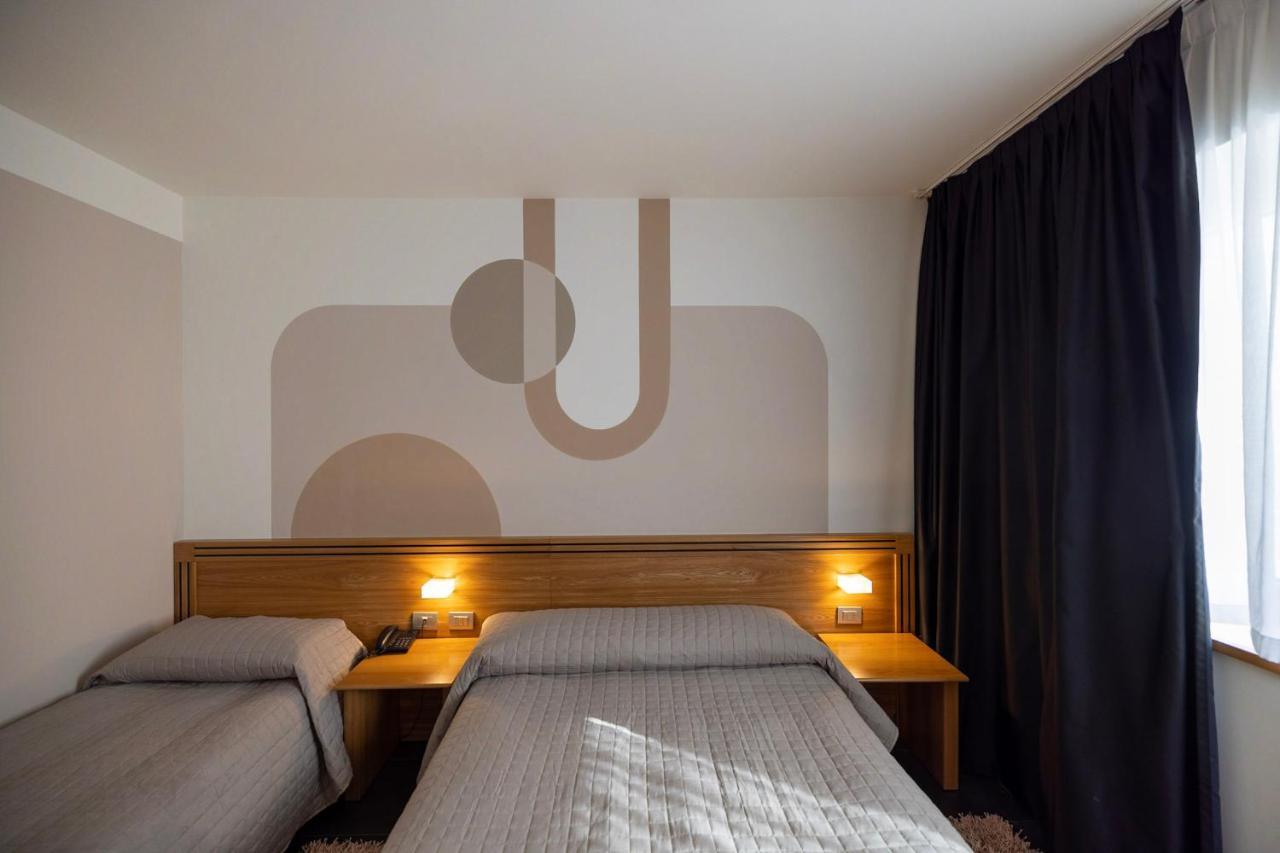 Hotel Europa Belluno Exterior photo