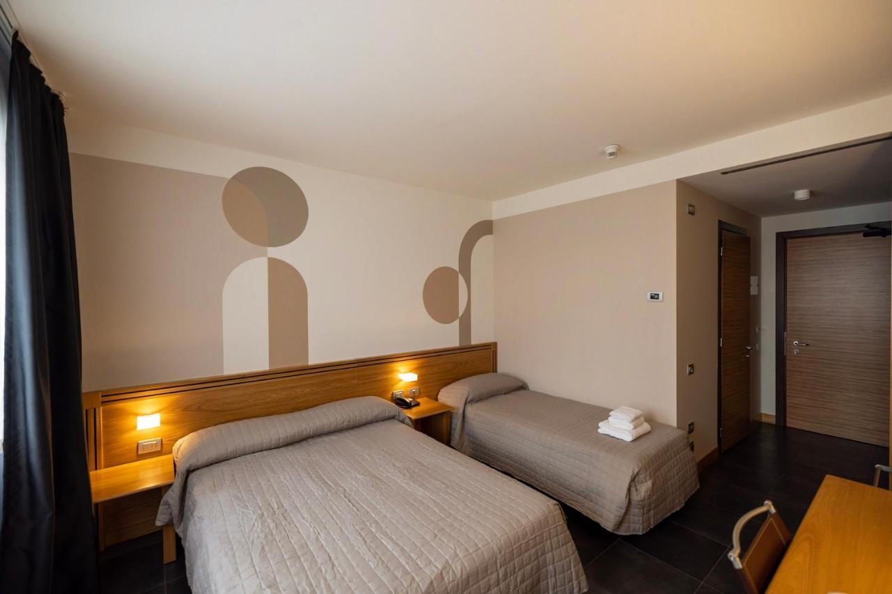 Hotel Europa Belluno Exterior photo