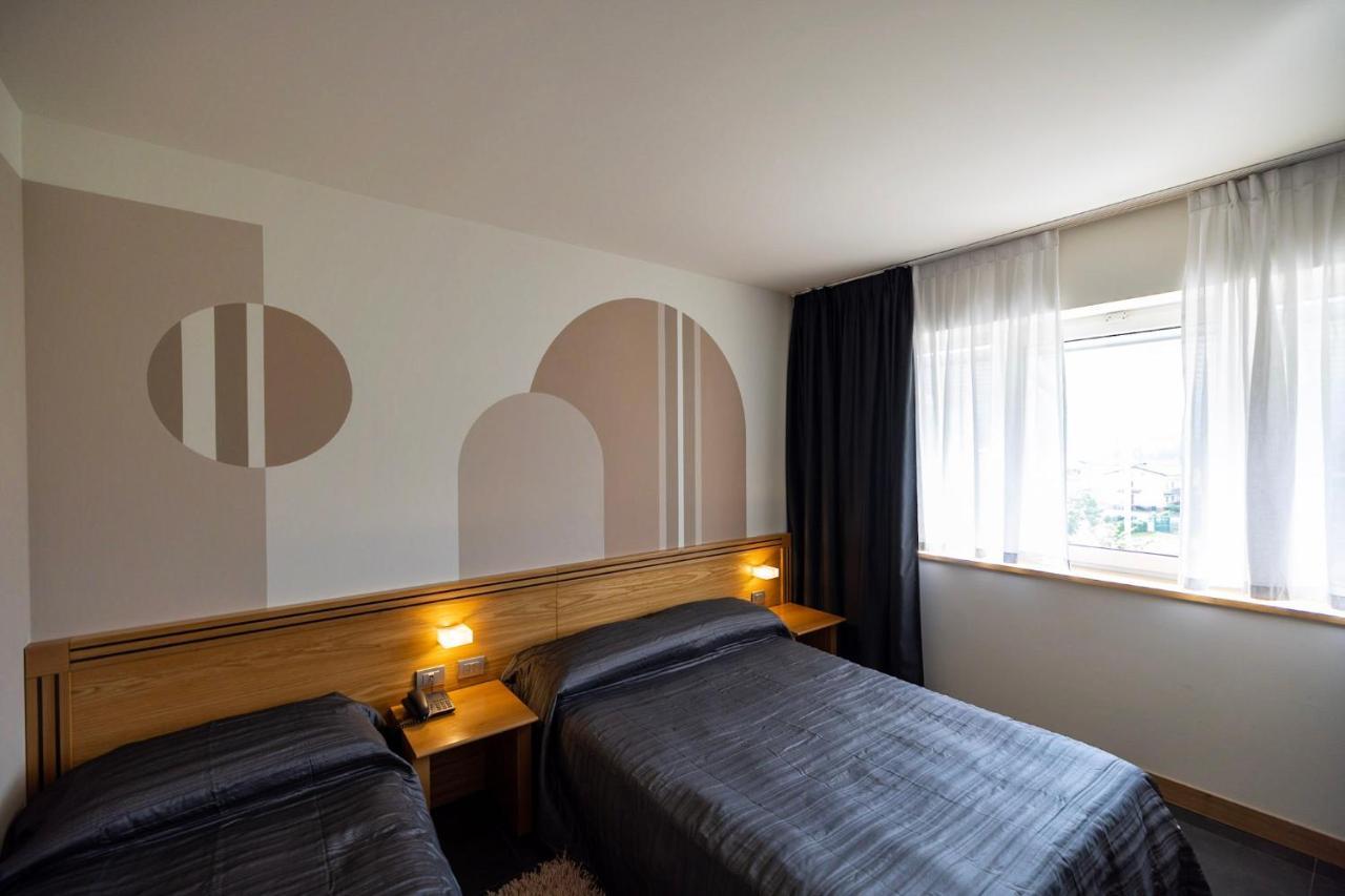 Hotel Europa Belluno Exterior photo