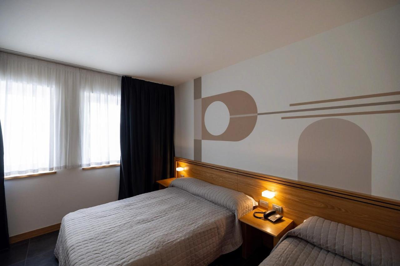 Hotel Europa Belluno Exterior photo